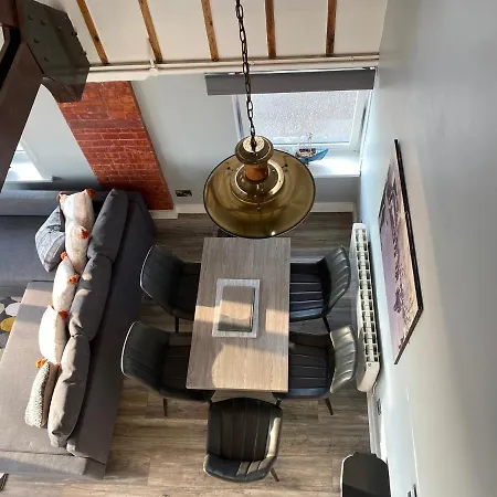 Lifeboat House * 斯凯里斯