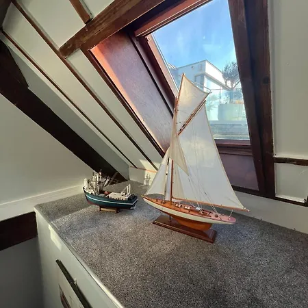 Daire Lifeboat House